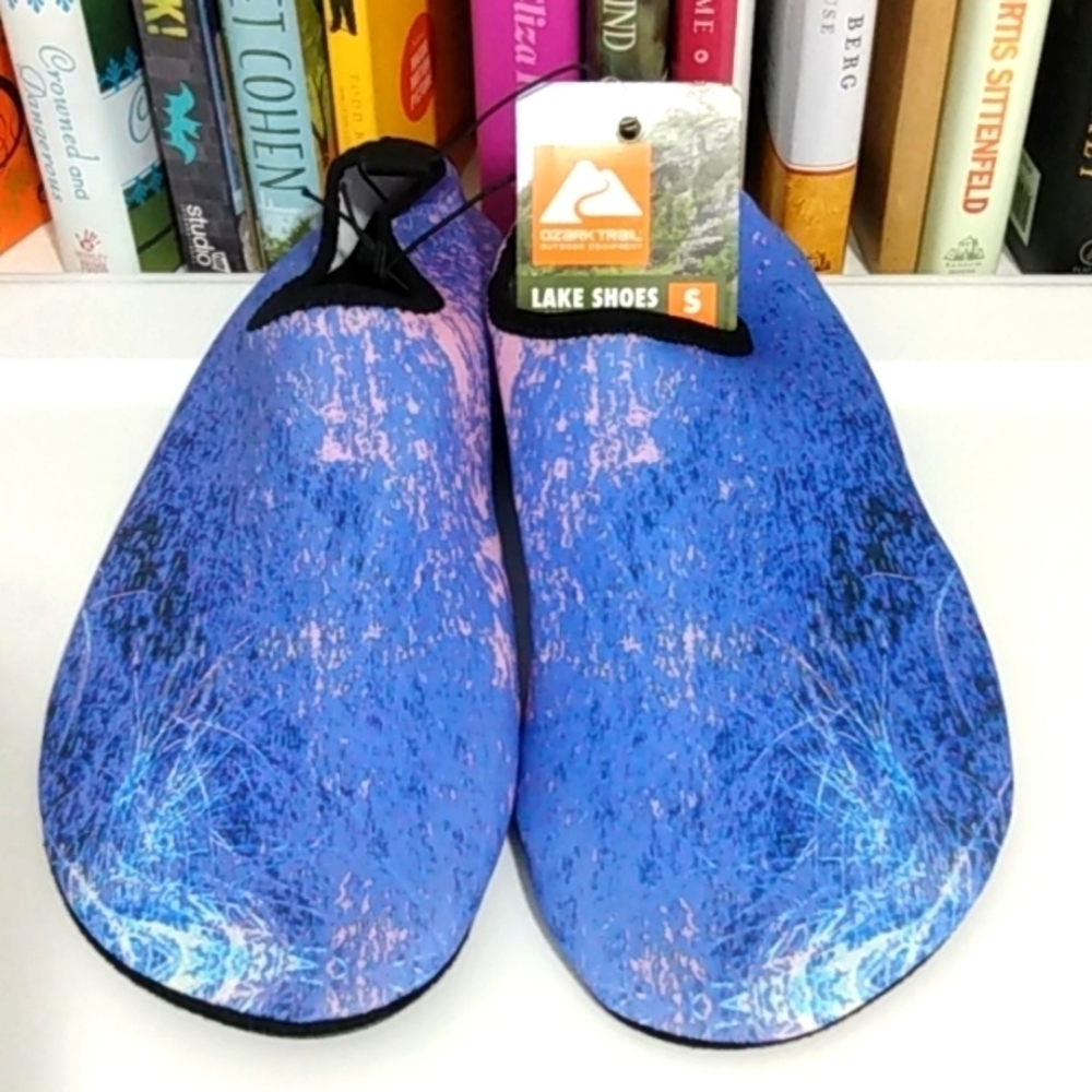 OZARK TRAIL PULL-ON NONSLIP LIGHTWEIGHT FLEXIBLE LAKE SHOES SIZE SMALL NWT